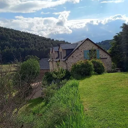 Alojamento de Turismo Selvagem Nature A La Ferme La Canourgue