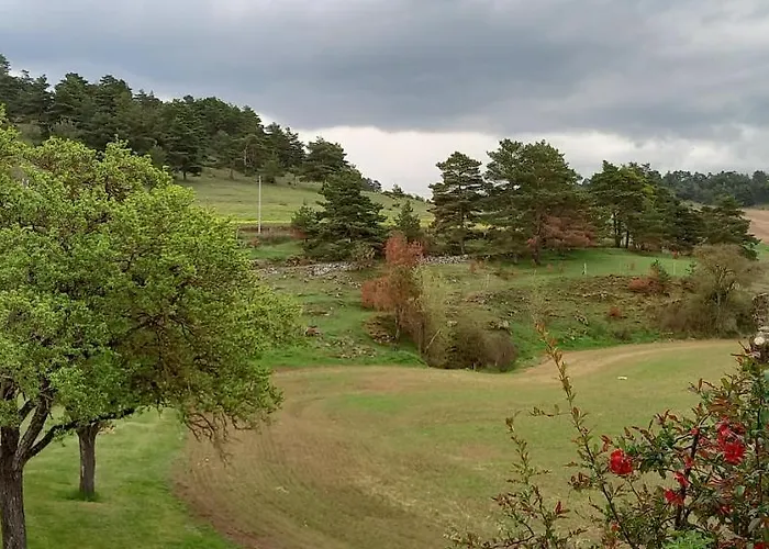 Nature A La Ferme Lodge La Canourgue